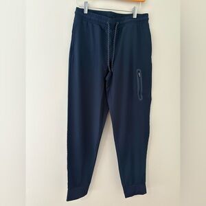 Tilley Endurables navy XS men’s joggers zip pocket pants